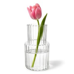Vaza din sticlă cu model striat Ø 14,5 x 25 cm este potrivită pentru flori proaspete și decorațiuni uscate. Un accesoriu elegant pentru unități HoReCa și locuințe.
