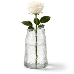 Vaza din sticlă cu model în relief Ø 19 x 25,5 cm este potrivită pentru flori proaspete și decorațiuni uscate. Un accesoriu elegant pentru unități HoReCa și locuințe.