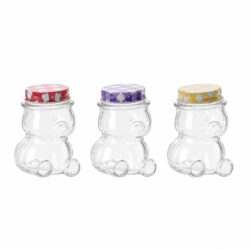 Borcan transparent din sticlă pentru miere, în formă de ursuleț, cu capac metalic colorat cu model în carouri și volum de 80 ml.