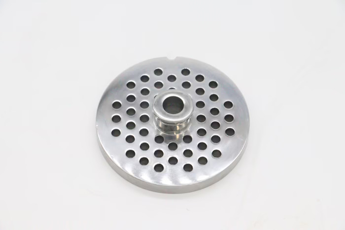 Disc pentru mașina de tocat carne - nr. 32 - 6 mm | Maxima 09310156 - se potrivește excelent pentru tocarea cărnii pentru chiftele, hamburgeri și altele asemenea.