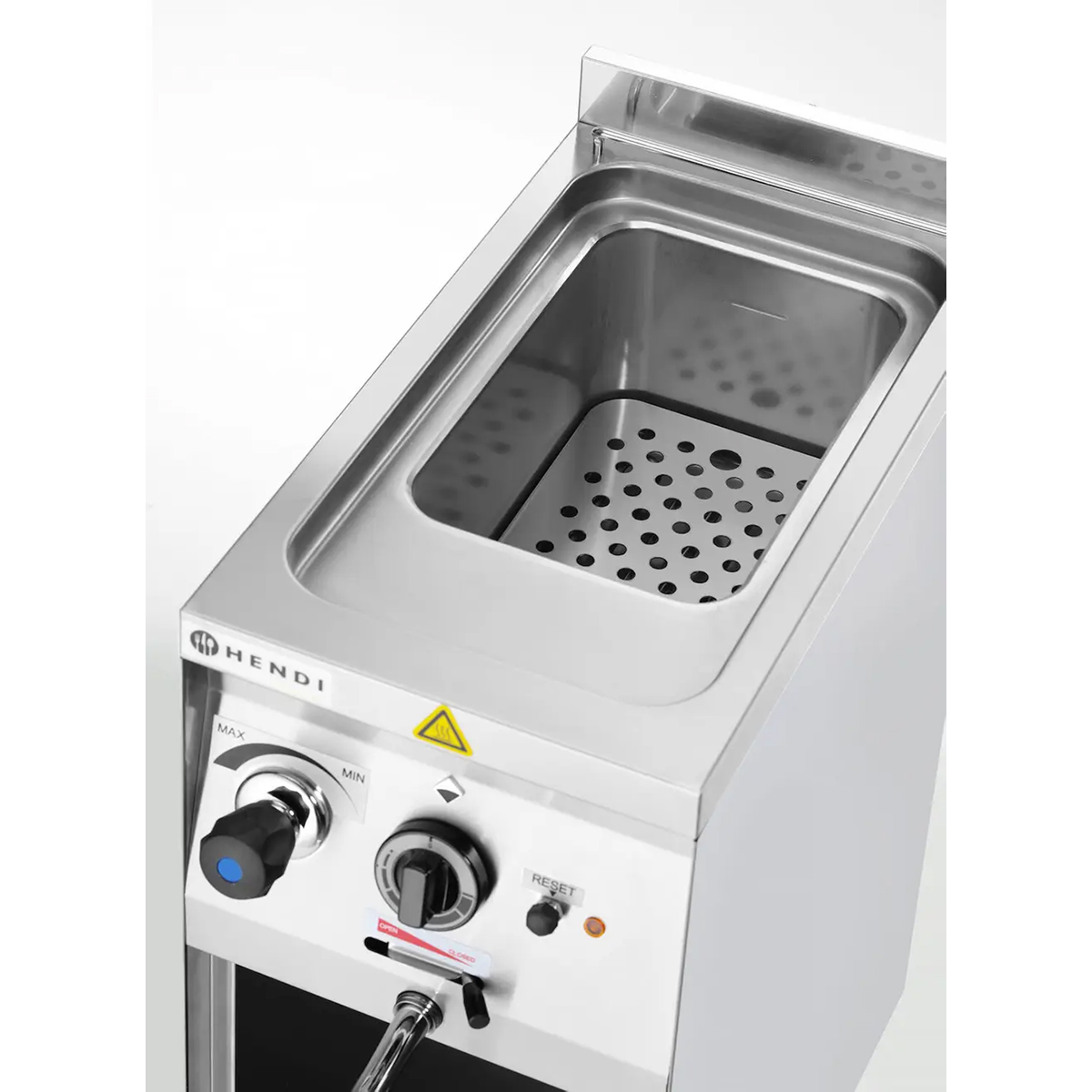 Fierbătorul de paste și găluște - 3500 W | Hendi 238844 este destinat preparării eficiente a pastelor, găluștelor și legumelor în unități gastronomice.