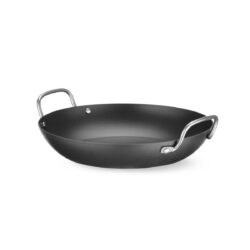 Tigaia wok - Ø 243 mm | Hendi 627952 are două mânere practice, care ușurează manevrarea la servirea preparatelor.