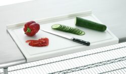 Fundă de tăiat din PE - albă | Bartscher A120588 își găsește utilizarea nu doar în unitățile profesionale de gastronomie, ci și în gospodării.