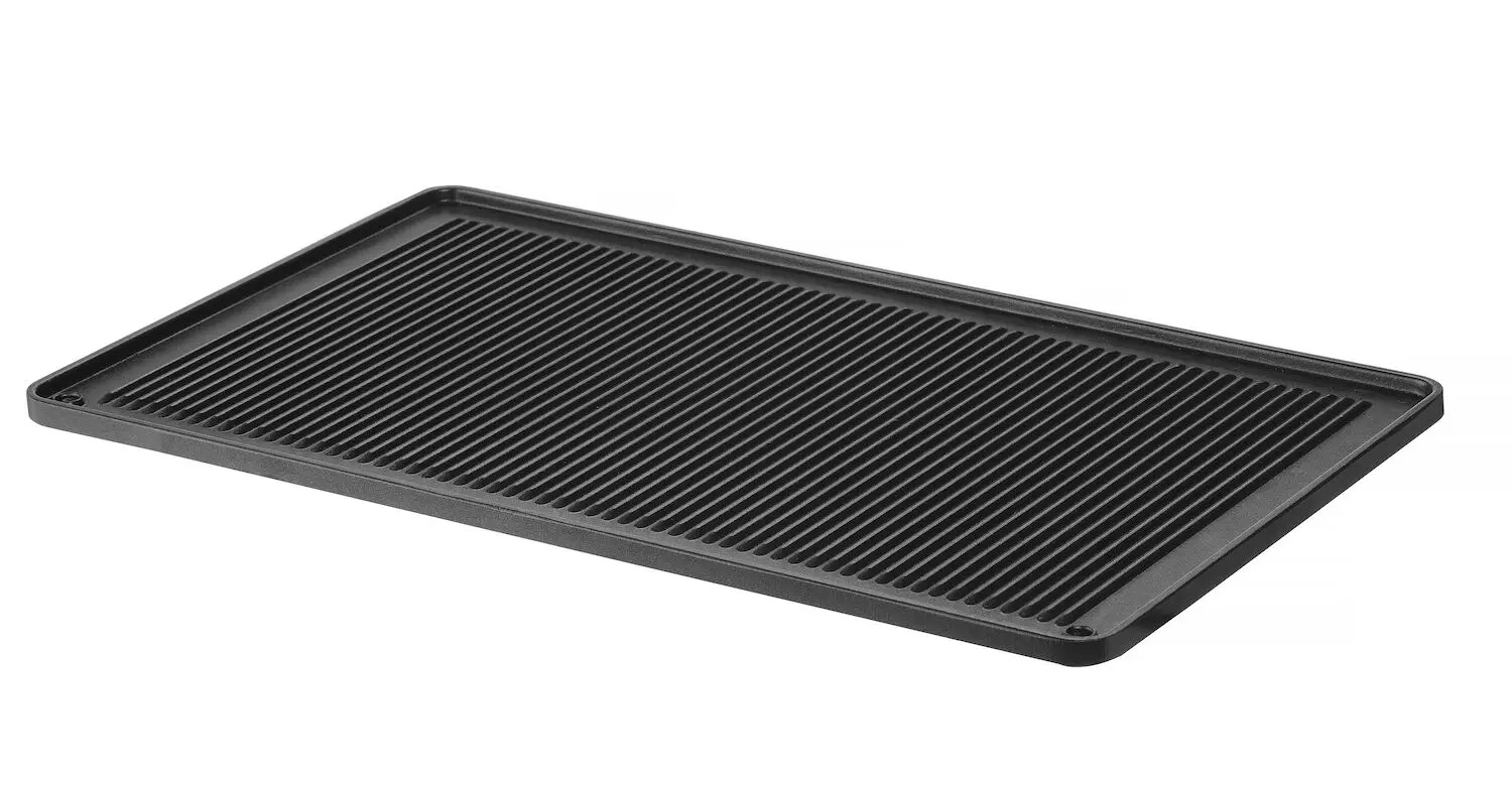 Tavă de copt GN 1/1 530x325x15 | Hendi 808825 din aluminiu, ideală pentru utilizare la cuptor datorită formei și execuției.