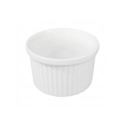 Vas alb de copt din porțelan, cu suprafață striată, diametru 9 cm, perfect pentru sufleu.